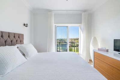 23-4573-78d1f4f8b6655591b02d22fabb36a692d73cc