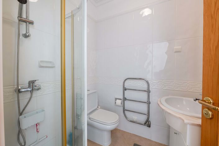 Image No.17-2 Bed Apartment for sale