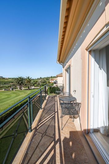 Image No.18-2 Bed Apartment for sale