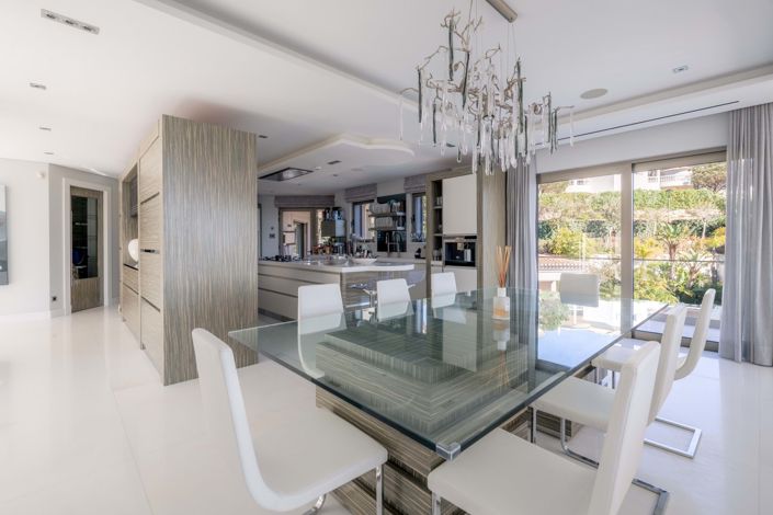 Image No.25-5 Bed Villa for sale