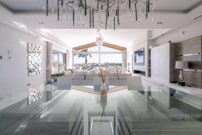 Image No.28-5 Bed Villa for sale