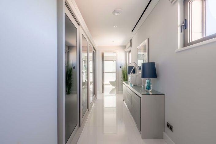 Image No.40-5 Bed Villa for sale