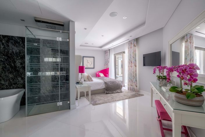 Image No.47-5 Bed Villa for sale