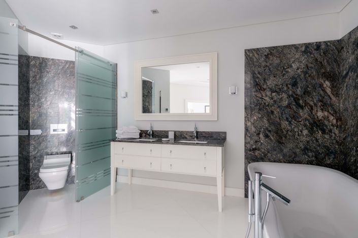 Image No.49-5 Bed Villa for sale