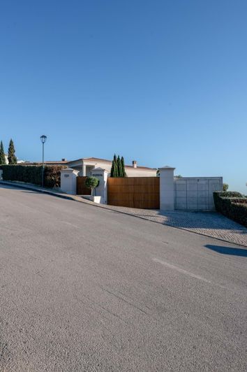 Image No.56-5 Bed Villa for sale