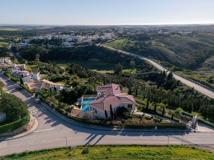 Image No.57-5 Bed Villa for sale