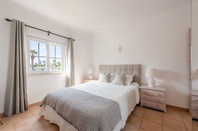 23-4581-78d1f4f8b6655591b02d22fabb36a692d73cc