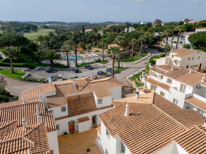 Image No.24-3 Bed Townhouse for sale