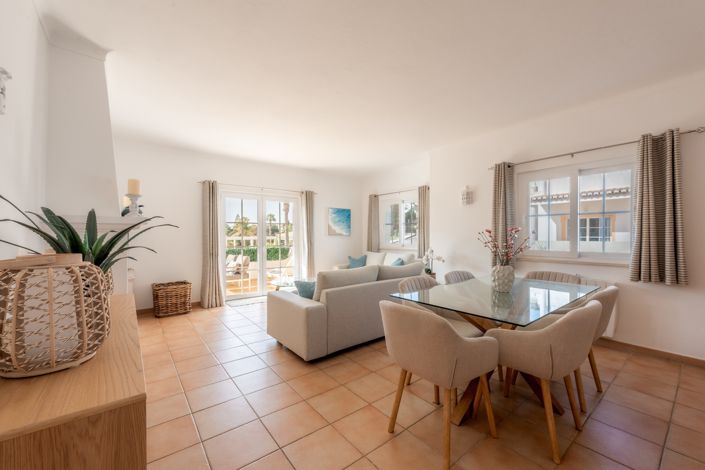 Image No.4-3 Bed Townhouse for sale