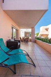 23-4571-78d1f4f8b6655591b02d22fabb36a692d73cc