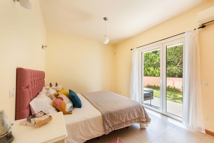 Image No.19-2 Bed Apartment for sale