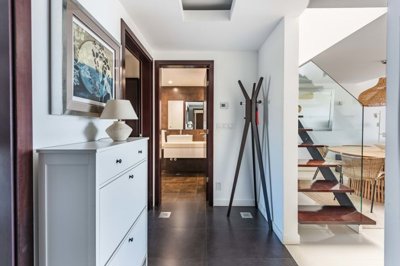 23-4542-78d1f4f8b6655591b02d22fabb36a692d73cc