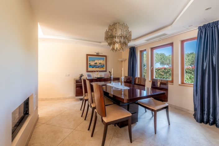 Image No.13-4 Bed Villa for sale