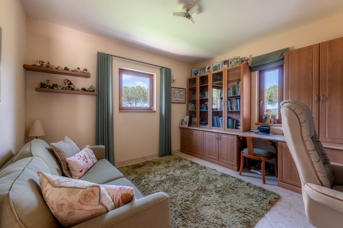 Image No.20-4 Bed Villa for sale