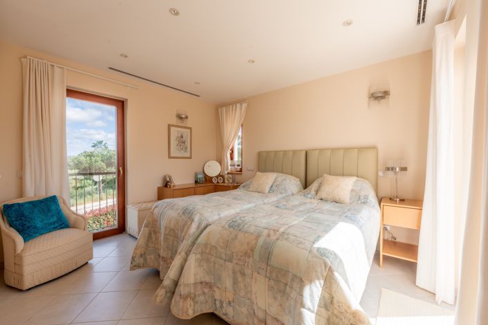 Image No.33-4 Bed Villa for sale