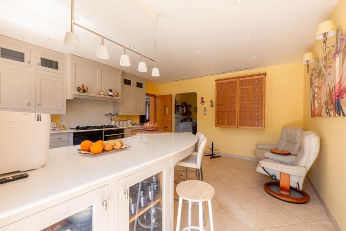 Image No.37-4 Bed Villa for sale