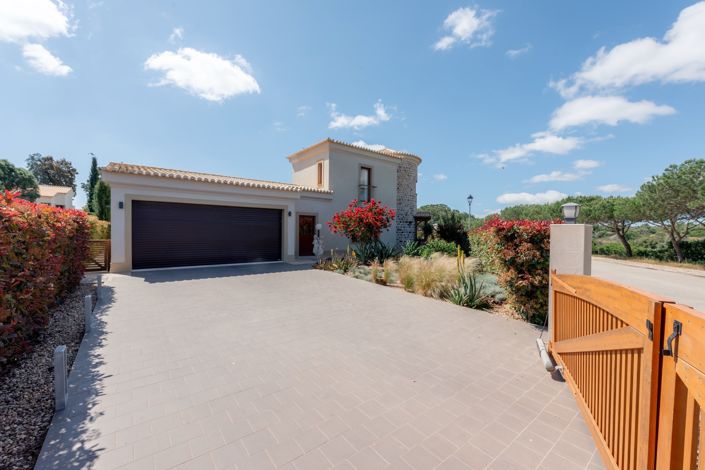 Image No.41-4 Bed Villa for sale