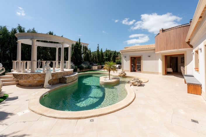 Image No.6-4 Bed Villa for sale