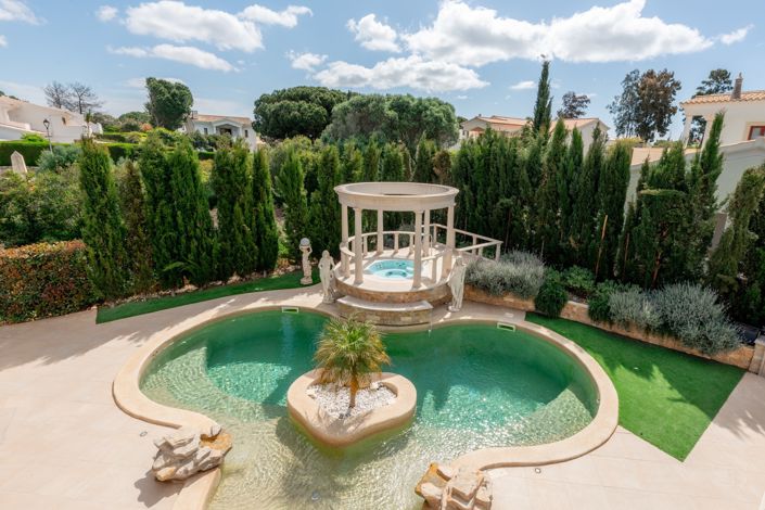 Image No.7-4 Bed Villa for sale