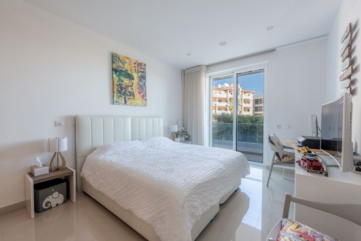 Image No.19-3 Bed Apartment for sale