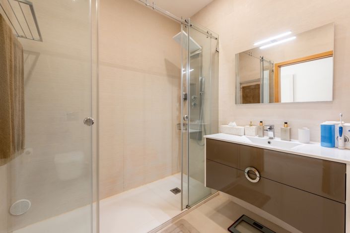 Image No.21-3 Bed Apartment for sale