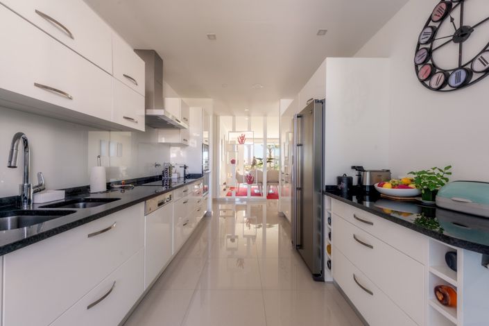 Image No.28-3 Bed Apartment for sale