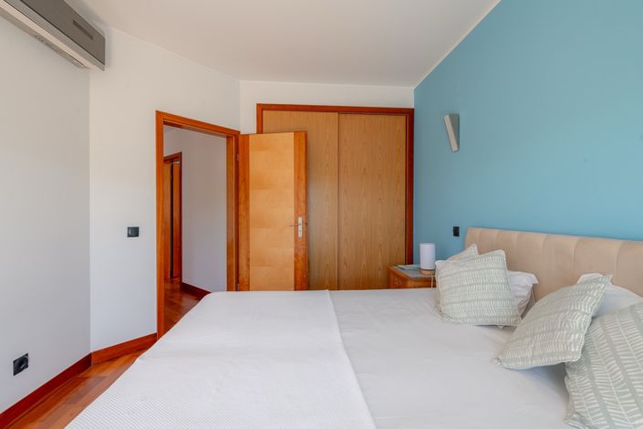 Image No.11-1 Bed Apartment for sale