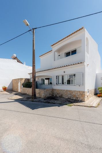 Image No.27-4 Bed Villa for sale