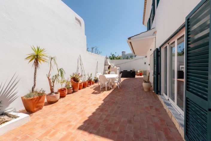 Image No.4-4 Bed Villa for sale