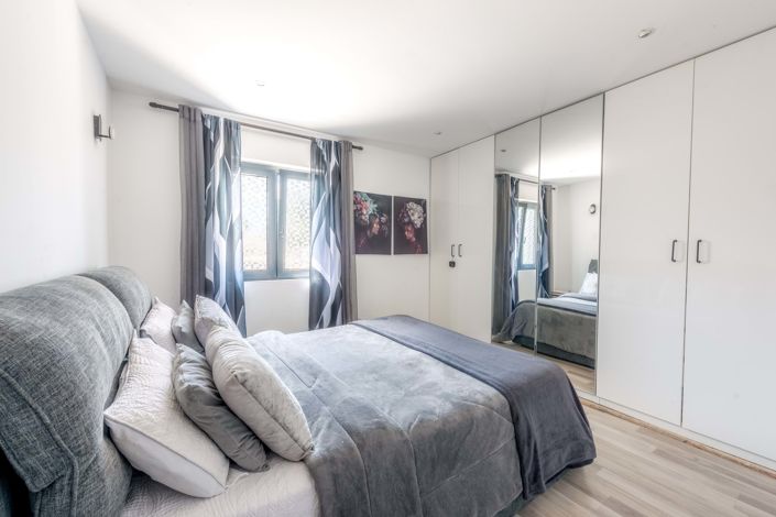 Image No.9-3 Bed Townhouse for sale