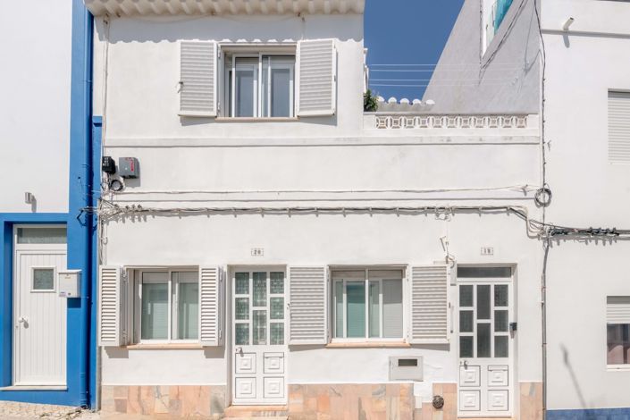 Image No.3-3 Bed Townhouse for sale