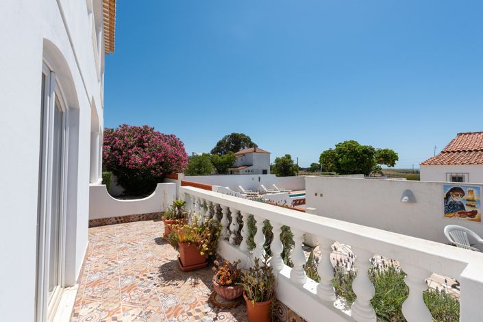 Image No.19-6 Bed Villa for sale