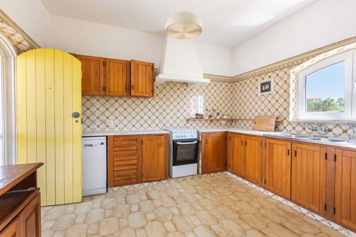 Image No.32-6 Bed Villa for sale
