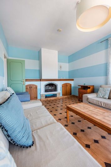 Image No.40-6 Bed Villa for sale