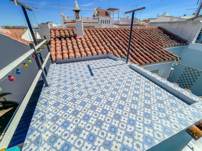 Image No.20-4 Bed Townhouse for sale