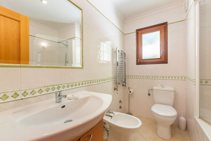 Image No.35-4 Bed Villa for sale