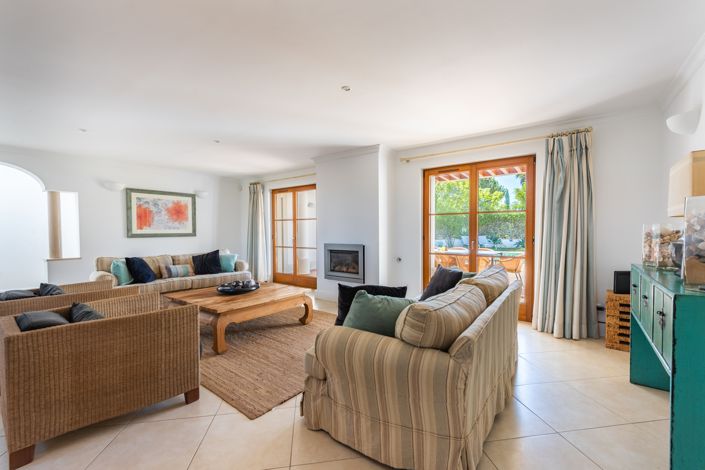 Image No.5-4 Bed Villa for sale