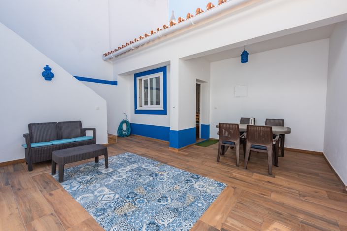 Image No.20-3 Bed Apartment for sale