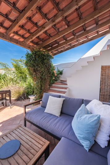 Image No.13-2 Bed Villa for sale