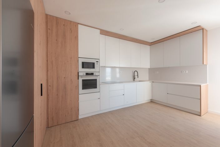 Image No.18-3 Bed Apartment for sale