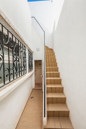 Image No.18-4 Bed Apartment for sale
