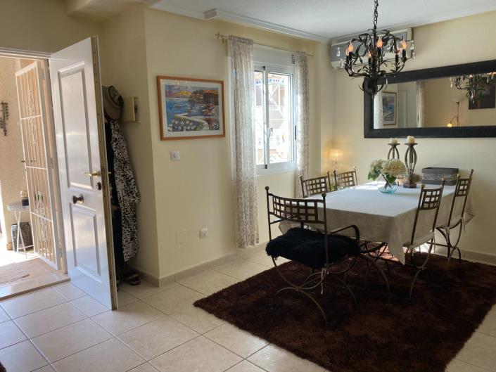 Image No.6-Villa / Détaché de 3 chambres à vendre à Torrevieja