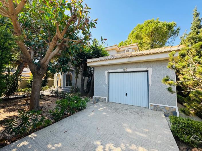 Image No.7-Villa / Détaché de 5 chambres à vendre à Ciudad Quesada