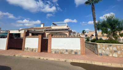 Villa de 2 chambres à vendre à Ciudad Quesada