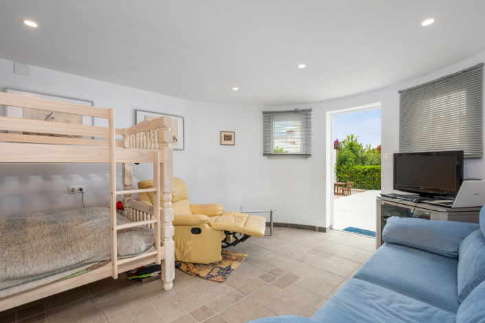 Image No.12-3 Bed Villa / Detached for sale