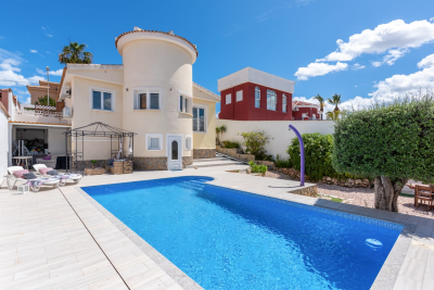 3 Bed Villa / Detached for sale