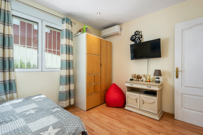 Image No.10-3 Bed Villa / Detached for sale