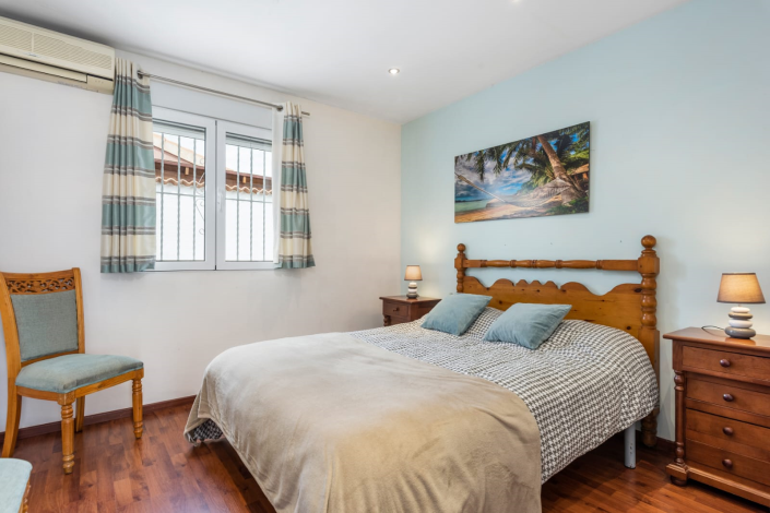 Image No.9-3 Bed Villa / Detached for sale