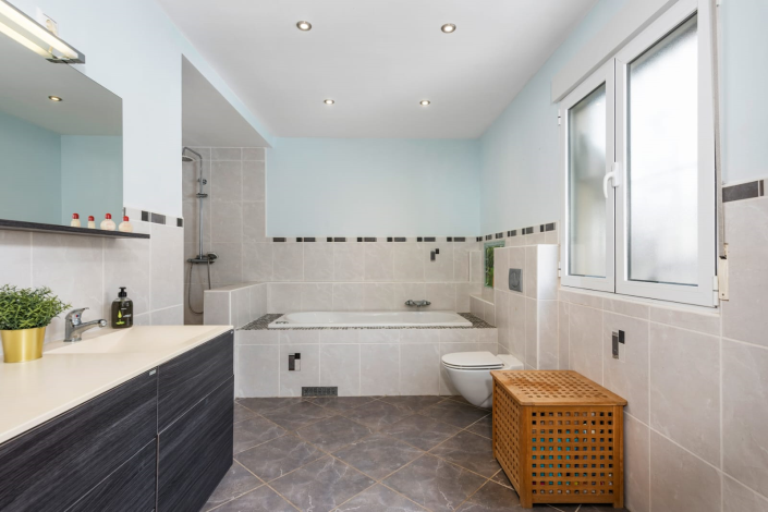 Image No.27-3 Bed Villa / Detached for sale