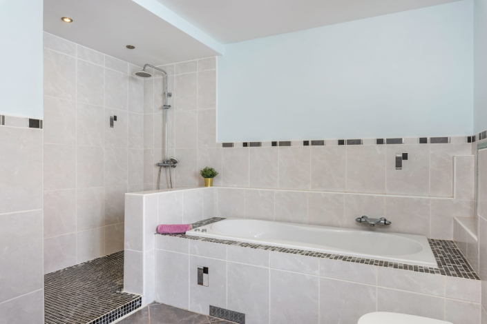 Image No.30-3 Bed Villa / Detached for sale